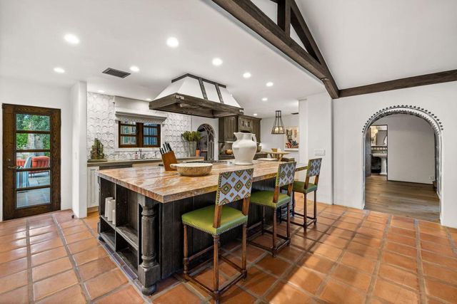 535 N Belardo Road, Palm Springs, CA 92262