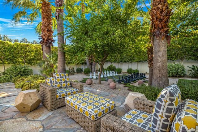 535 N Belardo Road, Palm Springs, CA 92262