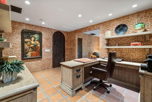 535 N Belardo Road, Palm Springs, CA 92262