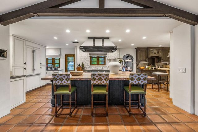 535 N Belardo Road, Palm Springs, CA 92262