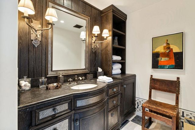 535 N Belardo Road, Palm Springs, CA 92262