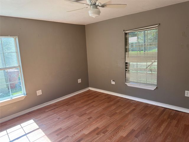 1406 Pecan, Bonham, TX 75418