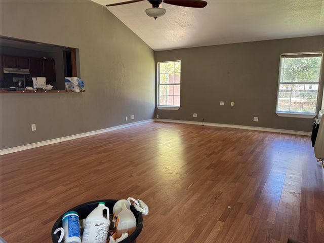 1406 Pecan, Bonham, TX 75418