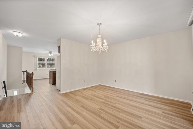 304 CRESCENT HILL DR, Havertown, PA 19083