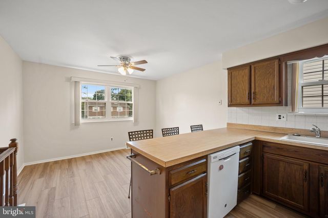 304 CRESCENT HILL DR, Havertown, PA 19083