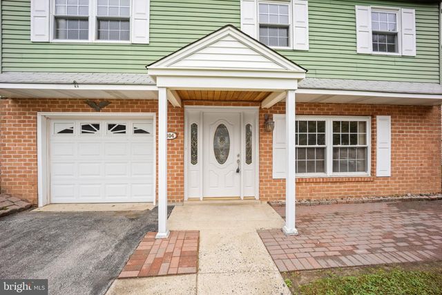 304 CRESCENT HILL DR, Havertown, PA 19083