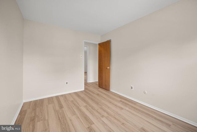 304 CRESCENT HILL DR, Havertown, PA 19083