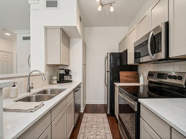 3231 Allen Parkway 1207, Houston, TX 77019