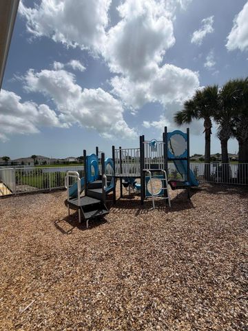 812 Persimmon Place, Fort Pierce, FL 34981
