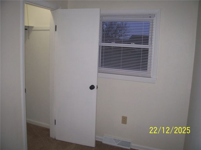 49 E 4th Ave, Latrobe, PA 15650