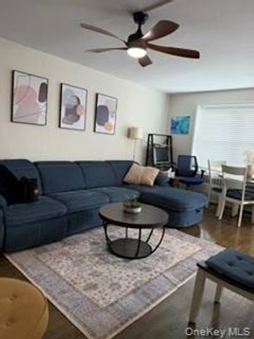 47-27 Little Neck Pkwy Little Neck pkwy 3G, Little Neck, NY 11362