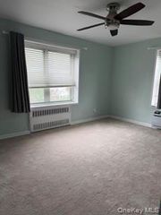 47-27 Little Neck Pkwy Little Neck pkwy 3G, Little Neck, NY 11362