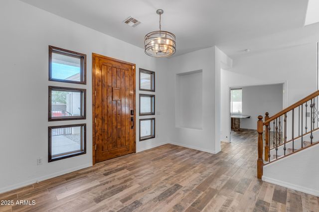 3806 E TAURUS Place, Chandler, AZ 85249
