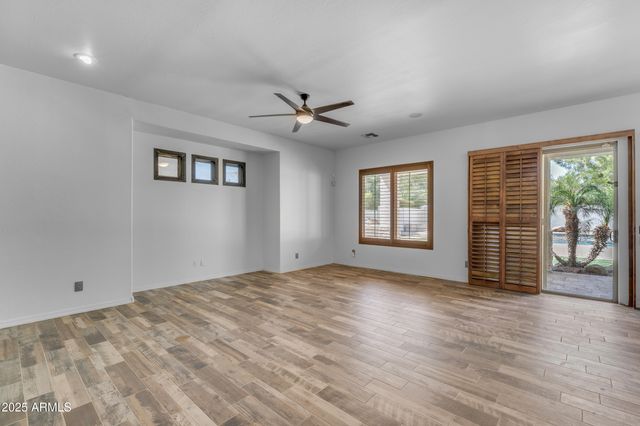 3806 E TAURUS Place, Chandler, AZ 85249
