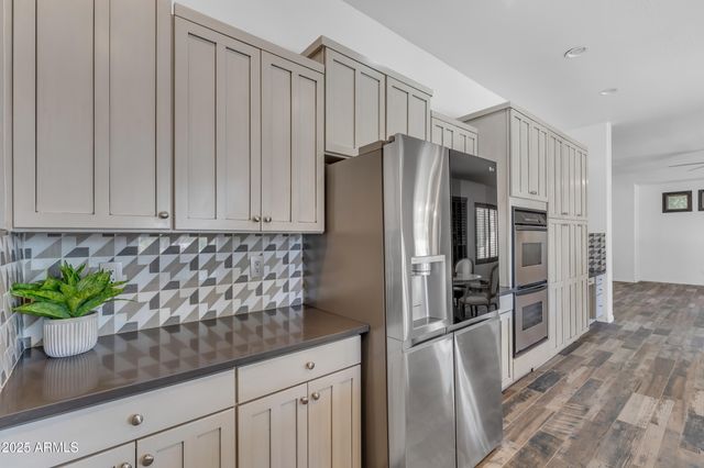 3806 E TAURUS Place, Chandler, AZ 85249