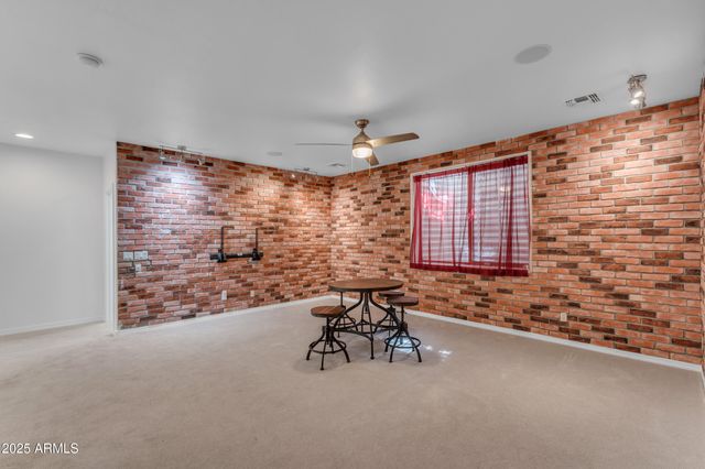 3806 E TAURUS Place, Chandler, AZ 85249