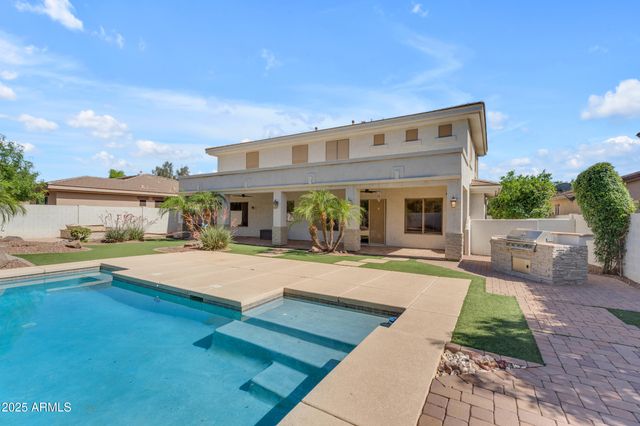 3806 E TAURUS Place, Chandler, AZ 85249