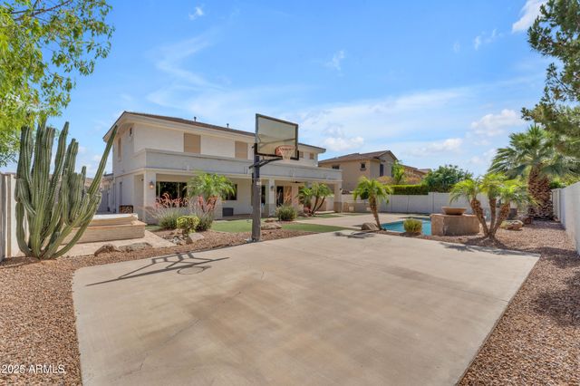 3806 E TAURUS Place, Chandler, AZ 85249