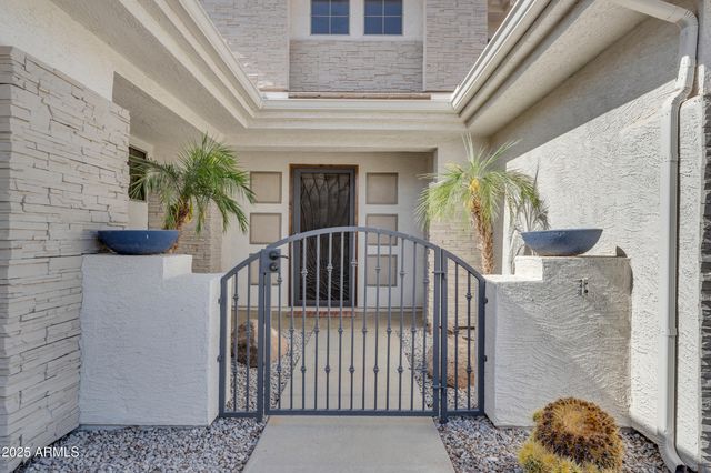 3806 E TAURUS Place, Chandler, AZ 85249