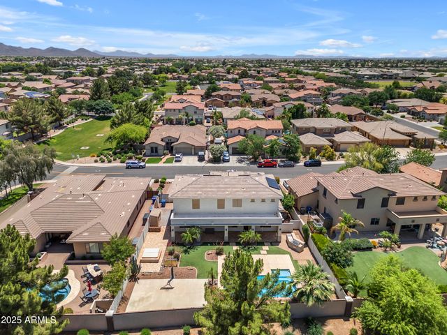 3806 E TAURUS Place, Chandler, AZ 85249