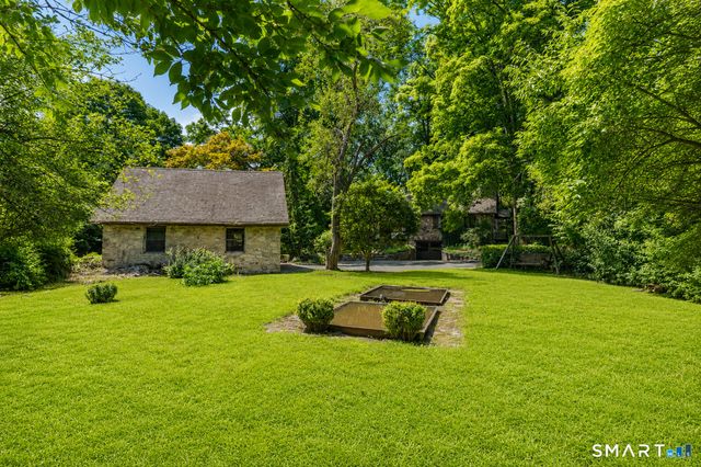 296 Bennetts Farm Road, Ridgefield, CT 06877