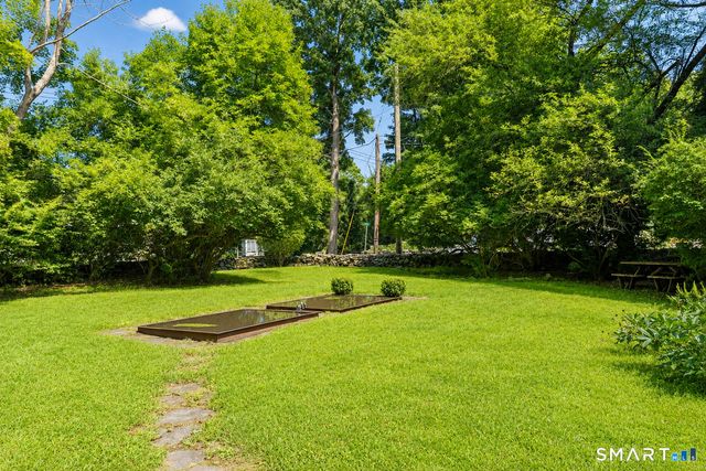 296 Bennetts Farm Road, Ridgefield, CT 06877