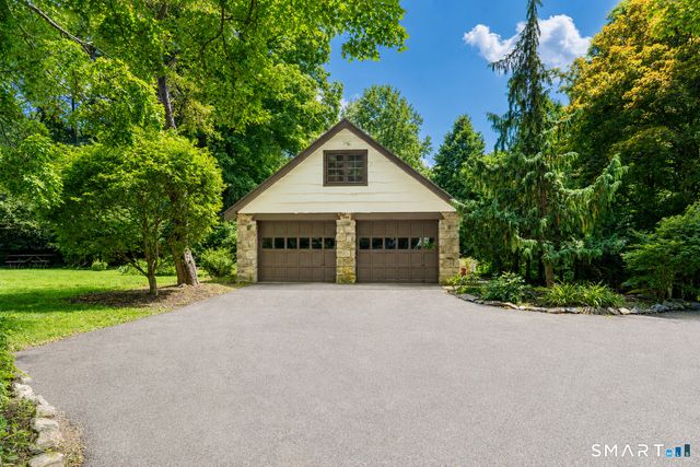 296 Bennetts Farm Road, Ridgefield, CT 06877