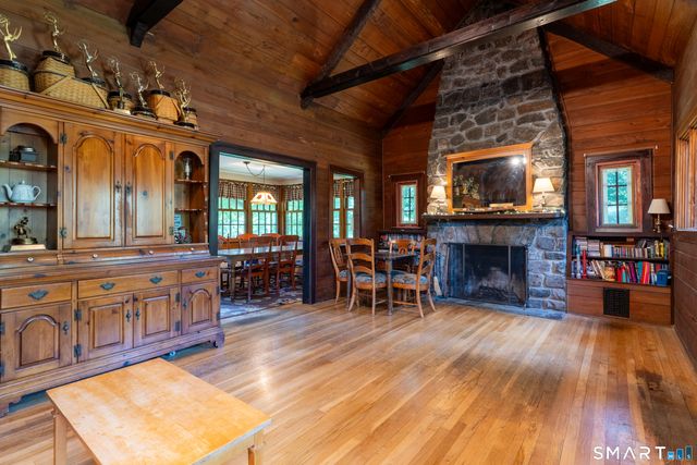 296 Bennetts Farm Road, Ridgefield, CT 06877