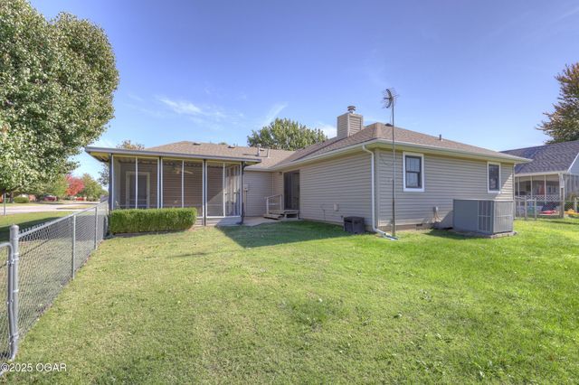 2920 N Chandler Avenue, Joplin, MO 64801