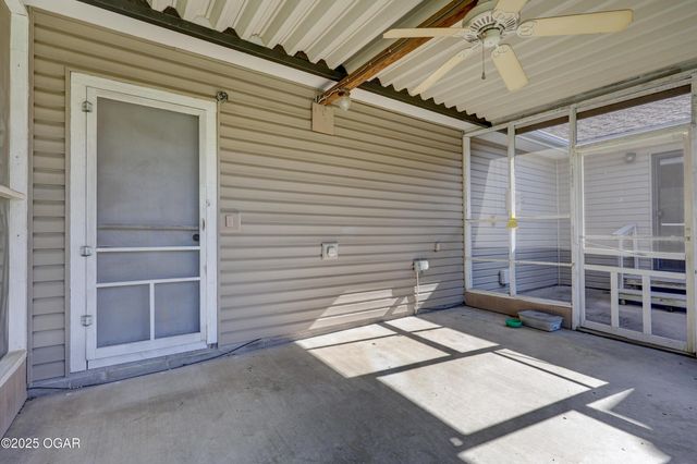 2920 N Chandler Avenue, Joplin, MO 64801