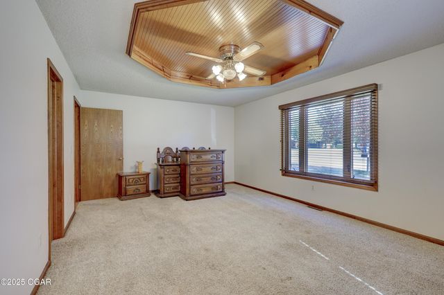 2920 N Chandler Avenue, Joplin, MO 64801