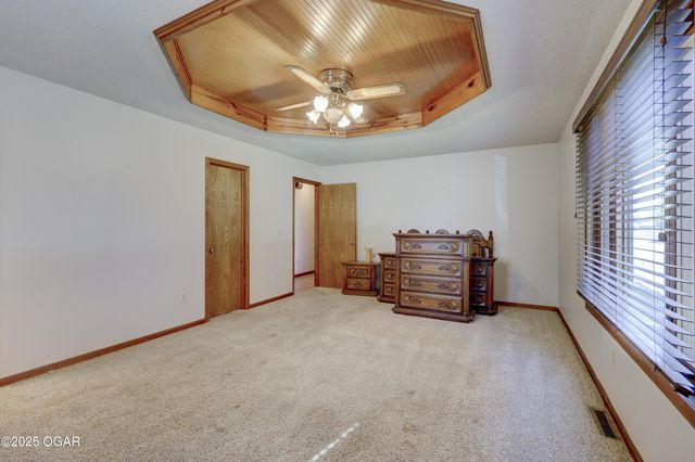 2920 N Chandler Avenue, Joplin, MO 64801