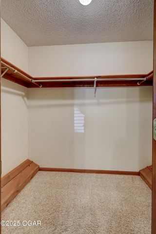 2920 N Chandler Avenue, Joplin, MO 64801