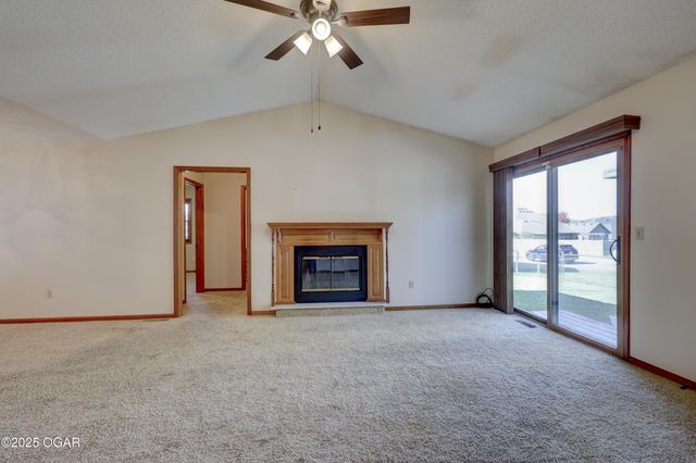 2920 N Chandler Avenue, Joplin, MO 64801