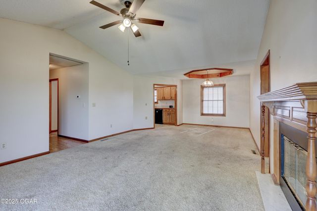 2920 N Chandler Avenue, Joplin, MO 64801