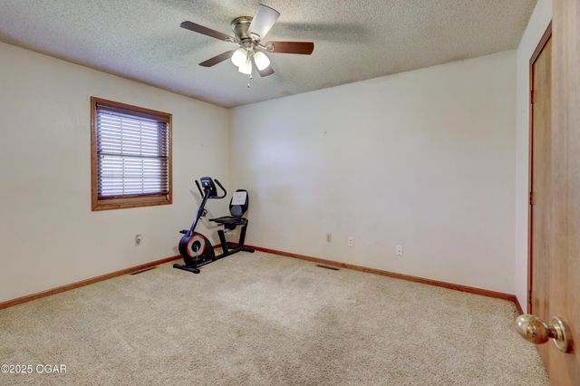 2920 N Chandler Avenue, Joplin, MO 64801