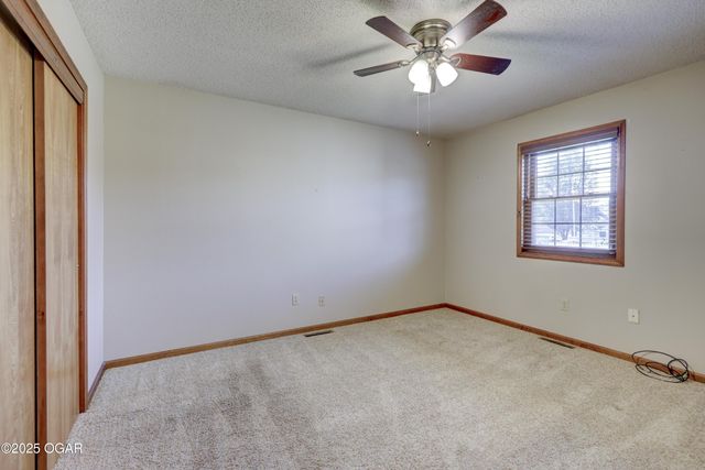 2920 N Chandler Avenue, Joplin, MO 64801