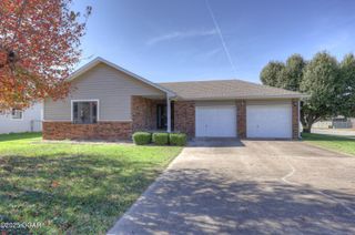 2920 N Chandler Avenue, Joplin, MO 64801