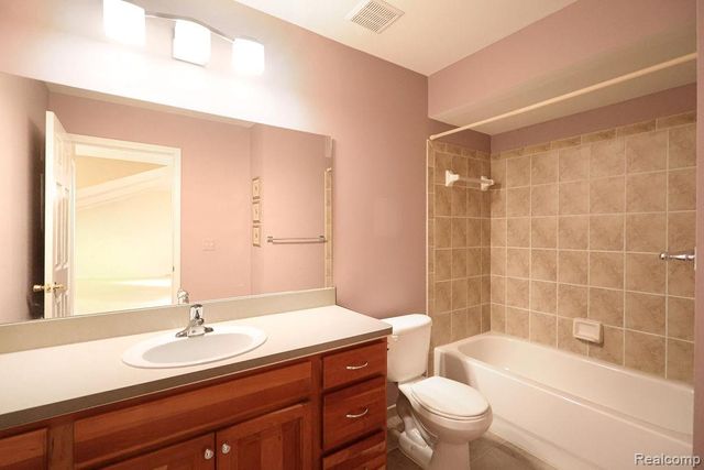 48608 Oak Bridge Drive, Canton Charter Township, MI 48188