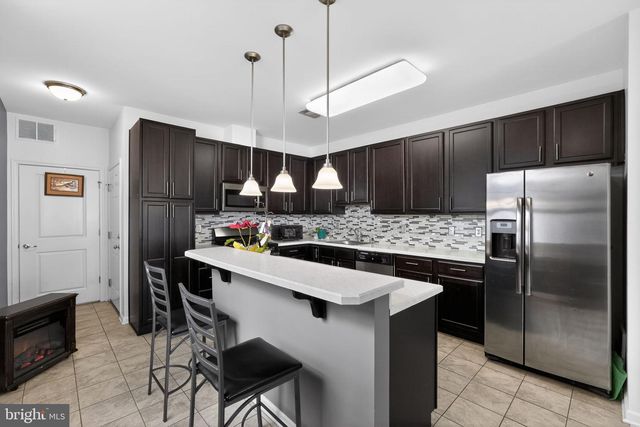 33 ROWAND WAY E, Clementon, NJ 08021
