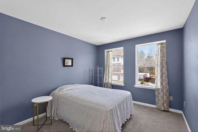 33 ROWAND WAY E, Clementon, NJ 08021