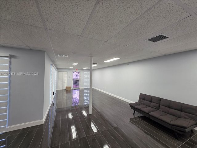10475 NW 37th Terrace, Doral, FL 33178