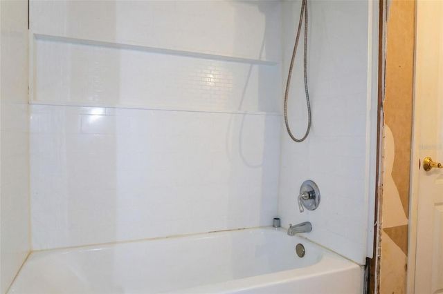 303 LAGOON DRIVE, Palm Harbor, FL 34683