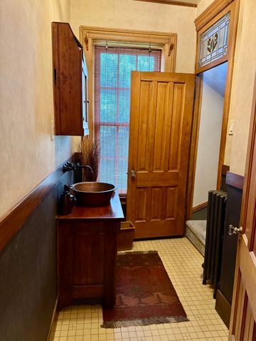 7246 N Oleander Avenue, Chicago, IL 60631