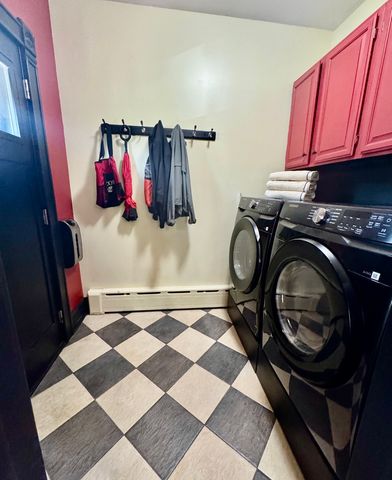 7246 N Oleander Avenue, Chicago, IL 60631