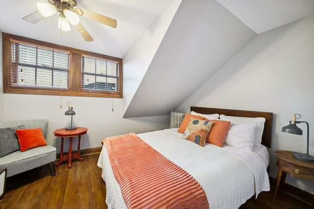 7246 N Oleander Avenue, Chicago, IL 60631