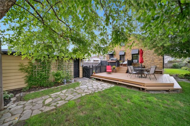 7246 N Oleander Avenue, Chicago, IL 60631
