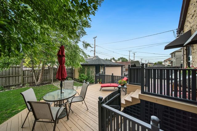 7246 N Oleander Avenue, Chicago, IL 60631