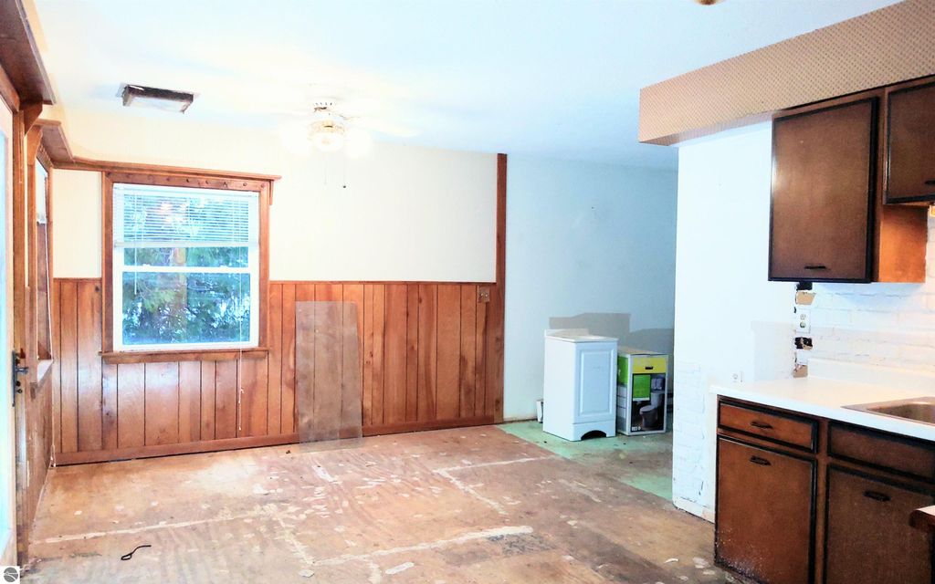 Image 10 of property listing at 609 Ash Street, Elk Rapids, MI 49629