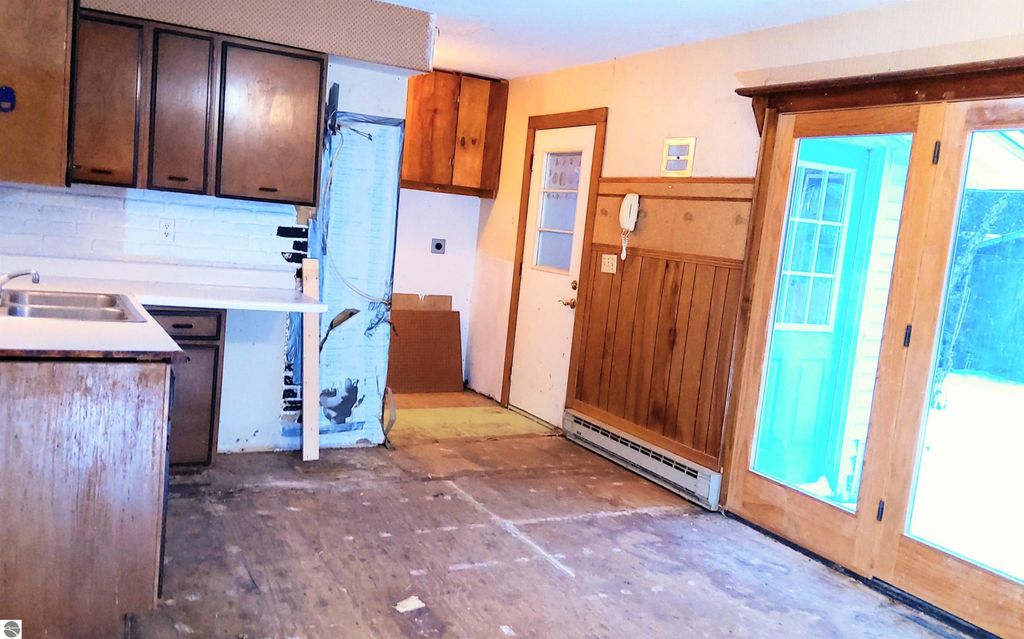 Image 8 of property listing at 609 Ash Street, Elk Rapids, MI 49629